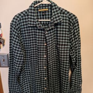 Long sleeve flannel button up shirt